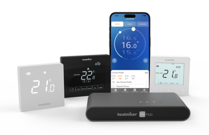 Group image of Neo thermostats and neo hub next to a mobile phone showing the neoApp